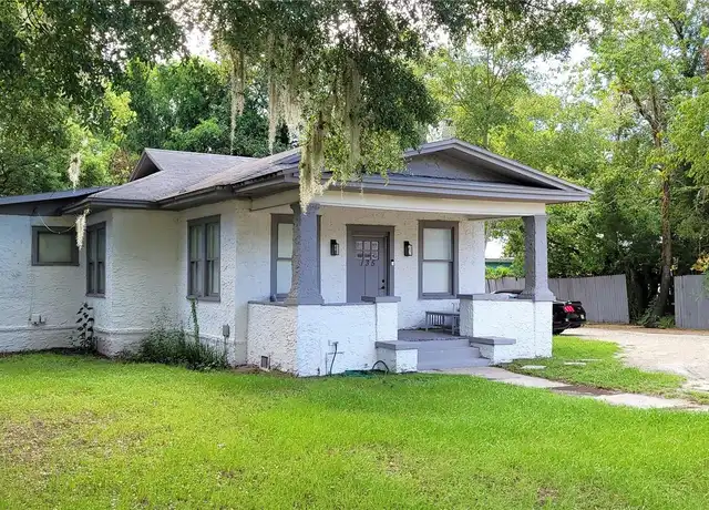Property at 135 S Stone St, Deland, FL, 32720, 2 beds, 1.5 baths, [object Object]