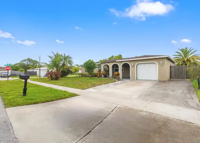 Property at 4784 Alfresco St, Boca Raton, FL, 33428, 4 beds, 2 baths, [object Object]