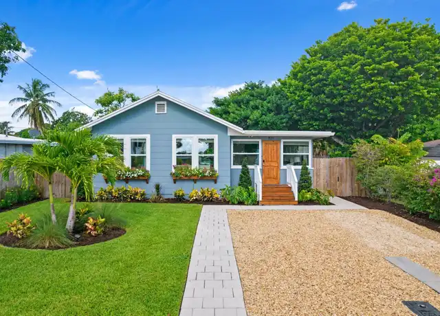Property at 826 SE 4th Ave, Delray Beach, FL, 33483, 2 beds, 2 baths, [object Object]