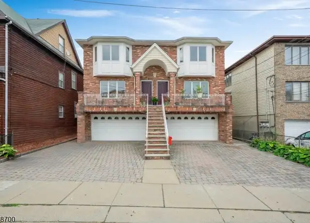 Property at 284 John St, Cliffside Park, NJ, 07010, 3 beds, 2.5 baths, [object Object]
