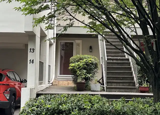 Property at 14 Gilbert Trl NE, Atlanta, GA, 30308, 2 beds, 2.5 baths, [object Object]