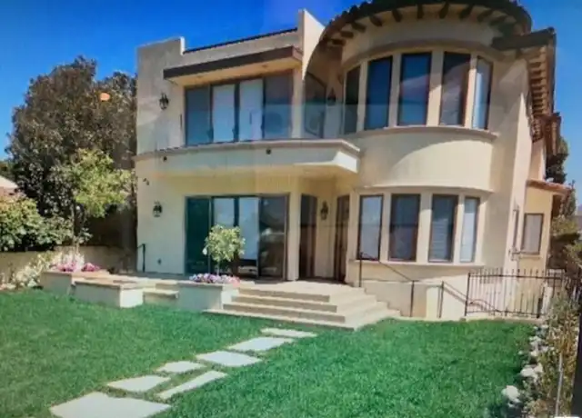 Property at 1126 Yale St, Santa Monica, CA, 90403, 5 beds, 7 baths, [object Object]