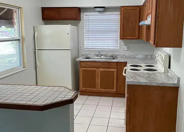 Property at 1014 Lake Palms Dr Unit 1, Largo, FL, 33771, 2 beds, 1 bath, [object Object]