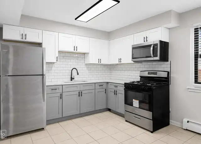 Property at 5870 W Lake St, Chicago, IL, 60644, 1 bed, 1 bath, [object Object]