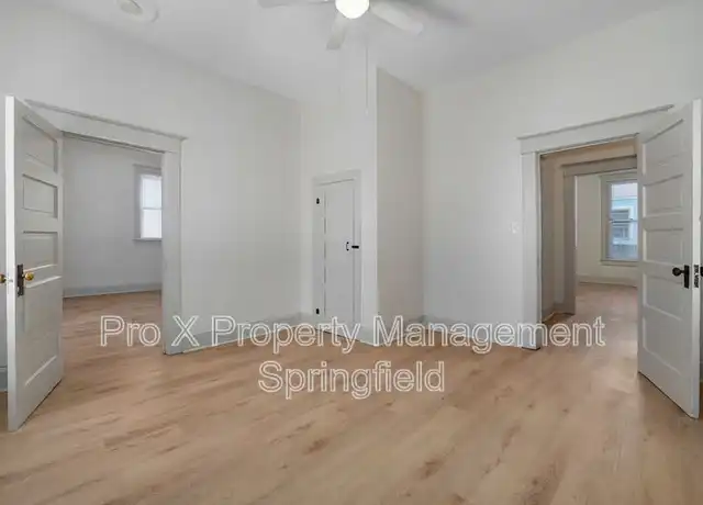 Property at 214 W Madison St Unit A, Springfield, MO, 65806, 2 beds, 1 bath, [object Object]