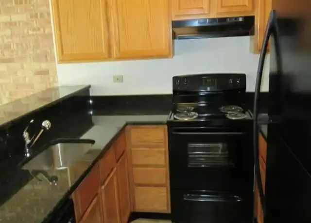 Property at 5550 Abbey Dr, Lisle, IL, 60532, 2 beds, 1 bath, [object Object]