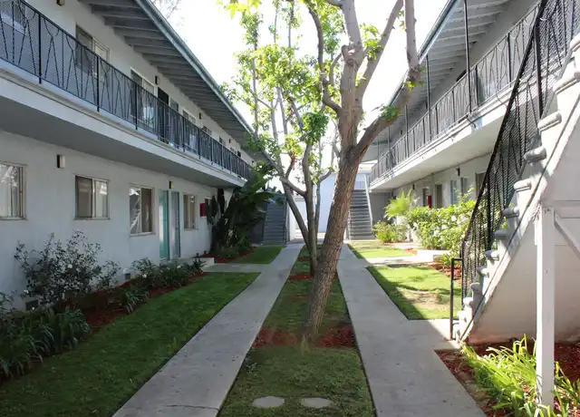 Property at 821 N Eucalyptus Ave Unit 821 16, Inglewood, CA, 90302, 0 beds, 1 bath, [object Object]