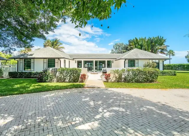 Property at 210 S Lake Dr, Lantana, FL, 33462, 4 beds, 4 baths, [object Object]