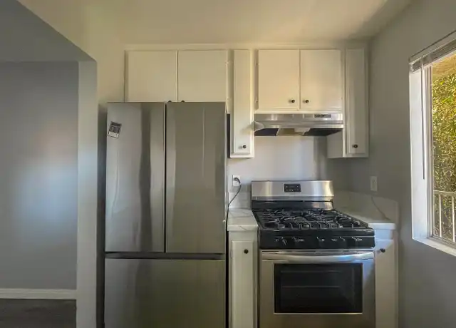 Property at 2166 Chestnut Ave Unit 202, Long Beach, CA, 90806, 2 beds, 2 baths, [object Object]