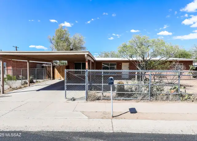 Property at 3743 E Helena Stra, Tucson, AZ, 85706, 3 beds, 2 baths, [object Object]