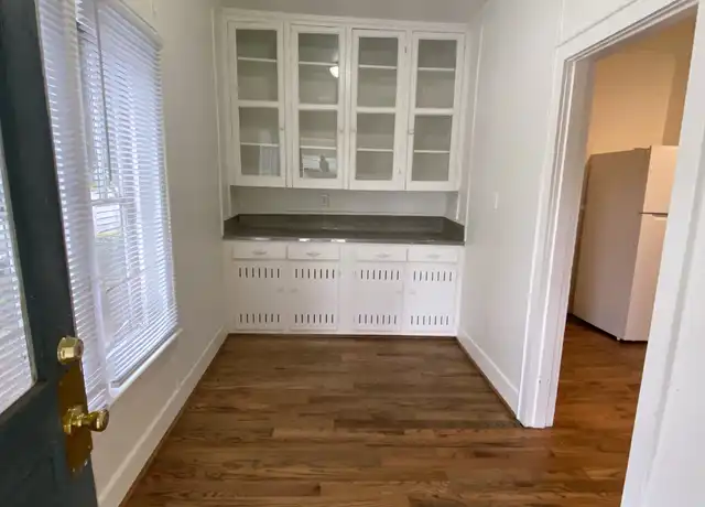 Property at 521 Willow St Unit C, North Little Rock, AR, 72114, 1 bed, 1 bath, [object Object]