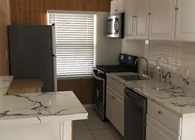 Property at 1012 Hammond St #2, West Hollywood, CA, 90069, 1 bed, 1 bath, [object Object]