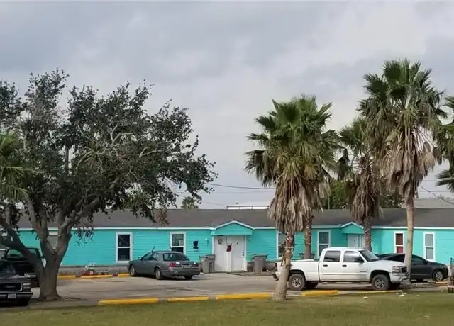 Property at 1310 Broadway Ave, Seadrift, TX, 77983, 2 beds, 1 bath, [object Object]