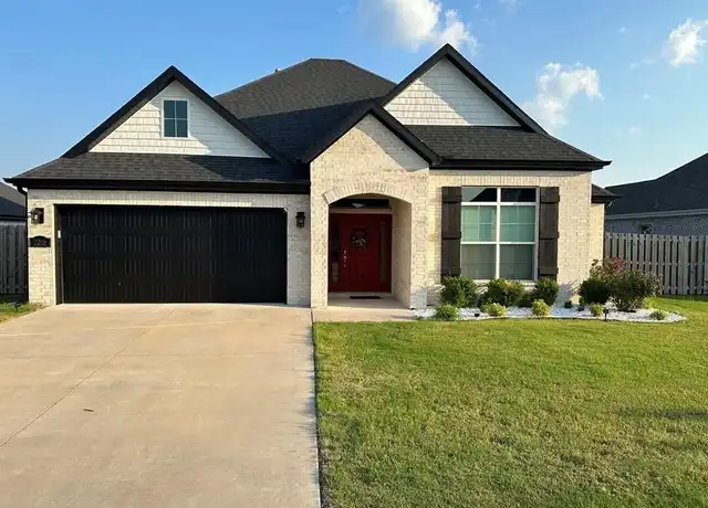 Property at 2016 W Chandler Ave, Rogers, AR, 72758, 3 beds, 2 baths, [object Object]