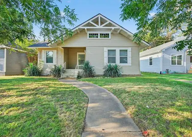 Property at 1014 W Walker St, Denison, TX, 75020, 3 beds, 2 baths, [object Object]