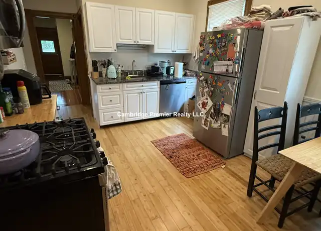 Property at 7 Belknap St Unit 3, Somerville, MA, 02144, 3 beds, 1 bath, [object Object]