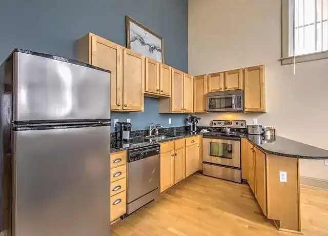 Property at Theresa Park Loft Apartments - 1517 S Theresa Ave, St. Louis, MO, 63104, 1 bed, 1 bath, [object Object]