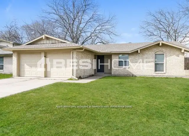 Property at 506 Hawthorne Ln, Grand Prairie, TX, 75052, 3 beds, 2 baths, [object Object]