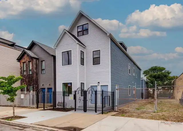 Property at 1746 N California Ave Unit 1, Chicago, IL, 60647, 2 beds, 2 baths, [object Object]