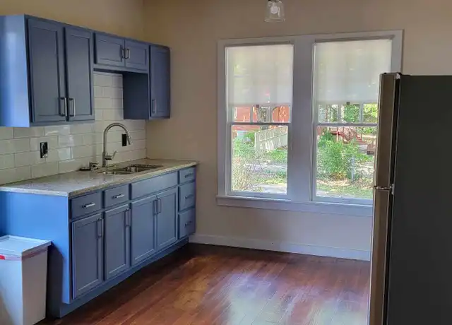Property at 116 E Church St Unit 1, Gainesville, TX, 76240, 1 bed, 1 bath, [object Object]