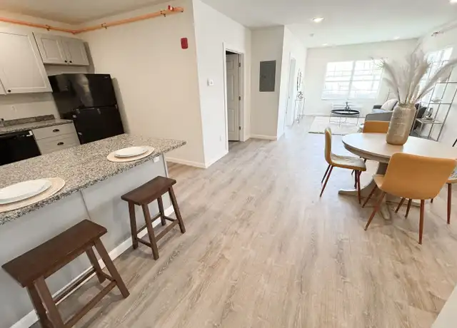 Property at 327 Pine St Unit 2001, Pawtucket, RI, 02860, 1 bed, 1 bath, [object Object]