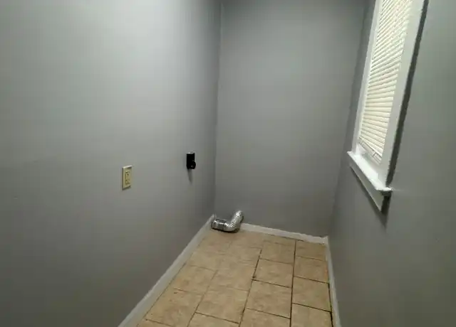 Property at 48 Truman St Unit 1, New Haven, CT, 06519, 3 beds, 1 bath, [object Object]