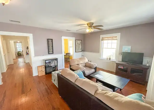 Property at 408 NW 4th St, Gainesville, FL, 32601, 4 beds, 2 baths, [object Object]