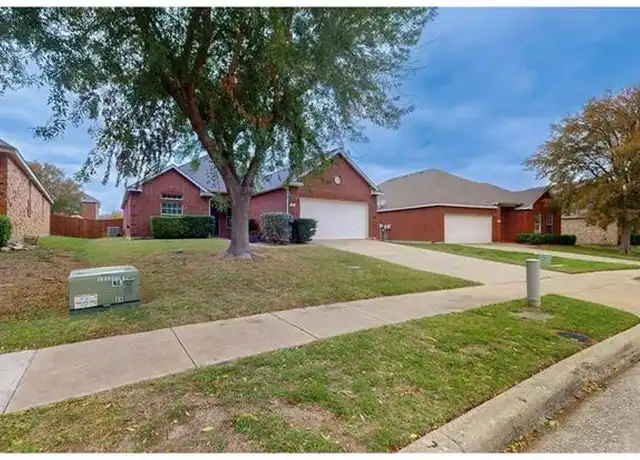 Property at 3141 Paradise Valley Dr, Plano, TX, 75025, 3 beds, 2 baths, [object Object]