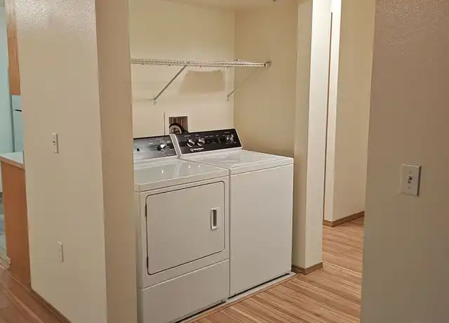 Property at 1301 N 26th St Unit E346, Mount Vernon, WA, 98273, 3 beds, 1 bath, [object Object]