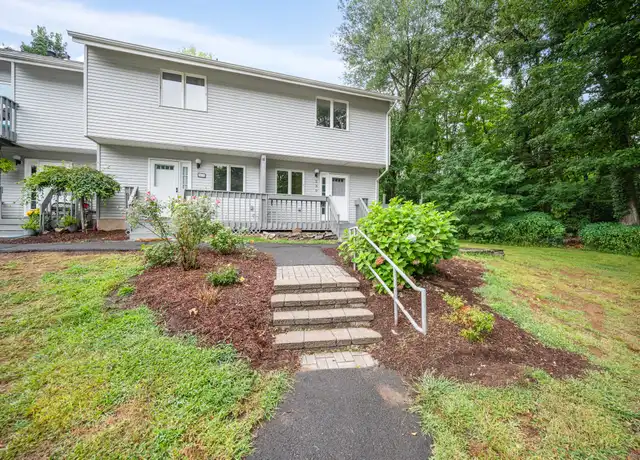 Property at 239 New Britain Ave Unit 239, Unionville, CT, 06085, 2 beds, 2.5 baths, [object Object]