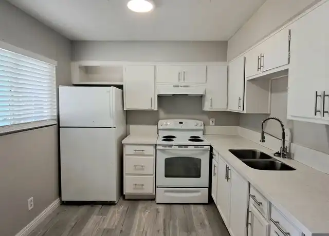 Property at 2556 Van Patten St, Las Vegas, NV, 89109, 2 beds, 1 bath, [object Object]