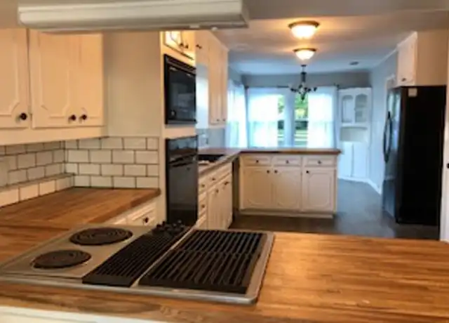 Property at 1307 Aldridge St, Commerce, TX, 75428, 3 beds, 2 baths, [object Object]