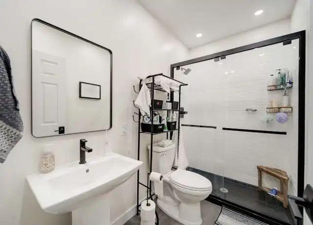 Property at 62 E Frambes Ave, Columbus, OH, 43201, 6 beds, 2 baths, [object Object]