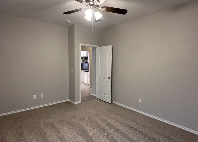 Property at 4717 James Ln, Yukon, OK, 73099, 3 beds, 2 baths, [object Object]