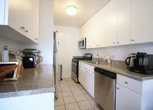 Property at 175 W 90th St Unit 4G, New York, NY, 10024, 3 beds, 2 baths, [object Object]