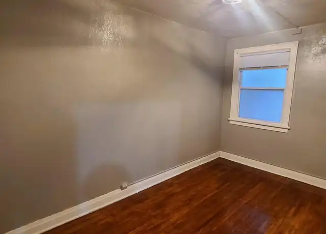 Property at 309 Allen St Unit 210, Waterloo, IA, 50701, 2 beds, 1 bath, [object Object]