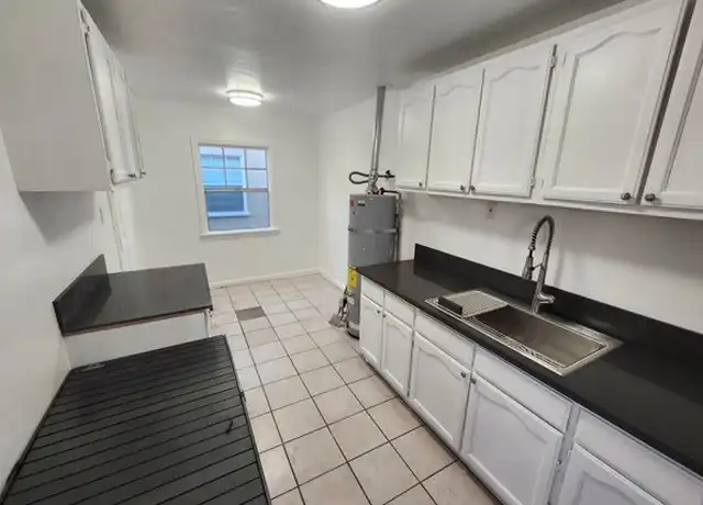 Property at 5913 S Wilton Pl, Los Angeles, CA, 90047, 1 bed, 1 bath, [object Object]