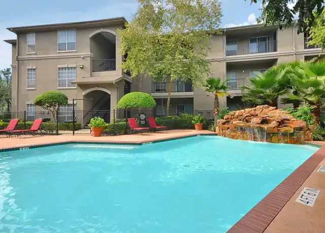 Property at 11 Oak Ct Unit A0-4, Houston, TX, 77006, 1 bed, 1 bath, [object Object]
