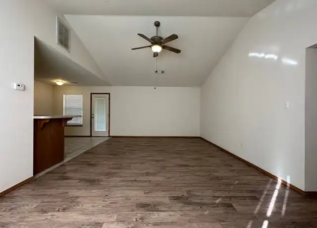 Property at 1520 Fianna Place Ct, Fort Smith, AR, 72908, 3 beds, 2 baths, [object Object]