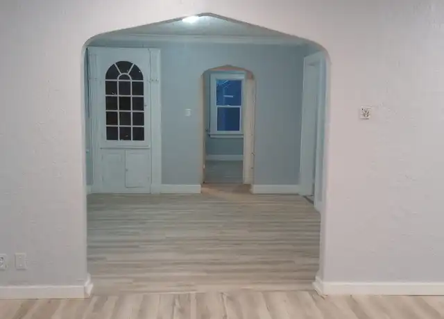 Property at 2506 Prast Blvd, South Bend, IN, 46628, 4 beds, 1 bath, [object Object]