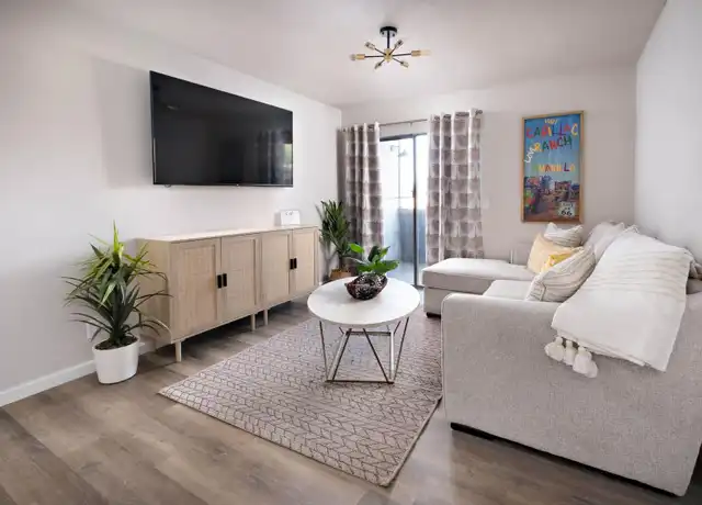 Property at Paramount Square Apartments - 2601 Linda Cir, Amarillo, TX, 79109, 2 beds, 1 bath, [object Object]