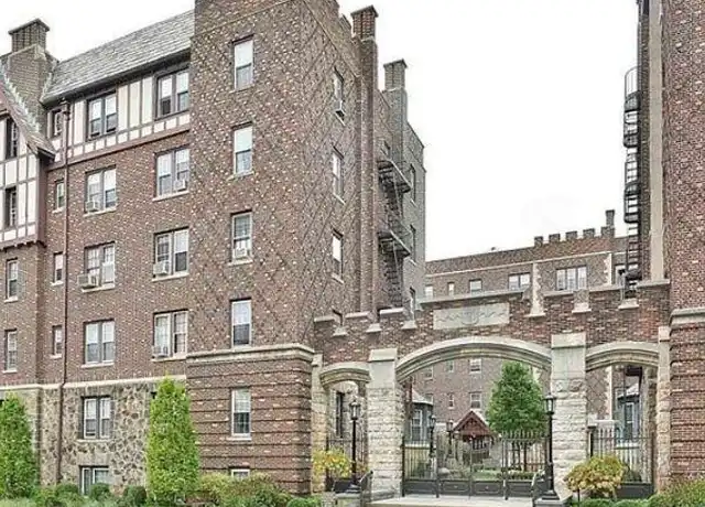 Property at 275 Engle St Unit P5, Englewood, NJ, 07631, 2 beds, 1 bath, [object Object]