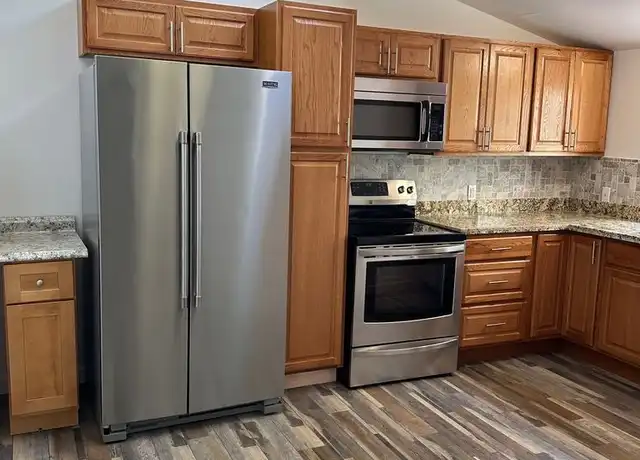 Property at 7519 Greenwood Ave N Unit 7519-3, Seattle, WA, 98103, 2 beds, 1 bath, [object Object]