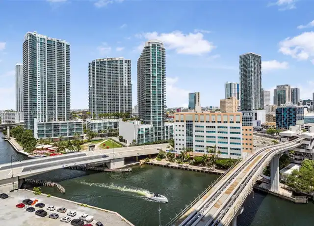 Property at 31 SE 5th St #1705, Miami, FL, 33131, 1 bed, 1 bath, [object Object]