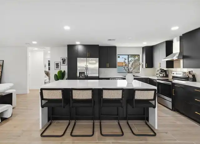 Property at 3319 E Campo Bello Dr, Phoenix, AZ, 85032, 3 beds, 3 baths, [object Object]
