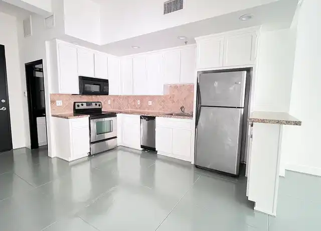 Property at City Lofts - 626 S Spring St, Los Angeles, CA, 90014, 0 beds, 1 bath, [object Object]