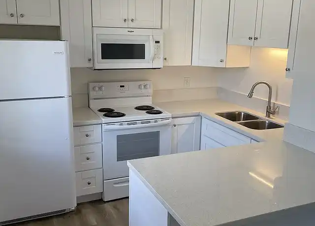 Property at Vista del Sol Apartments - 1038 S Sunshine Ave, El Cajon, CA, 92020, 1-2 bed, 1 bath, [object Object]