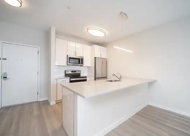 Property at 16 Bennett St #503, Jersey City, NJ, 07304, 1 bed, 1 bath, [object Object]