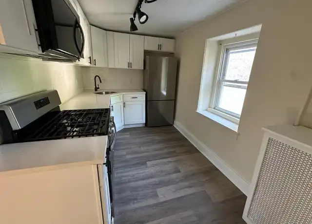 Property at 120 N Bellevue Ave, Langhorne, PA, 19047, 4 beds, 1.5 baths, [object Object]