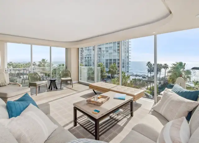 Property at 1810 Avenida Del Mundo Unit Vacation, Coronado, CA, 92118, 3 beds, 2 baths, [object Object]